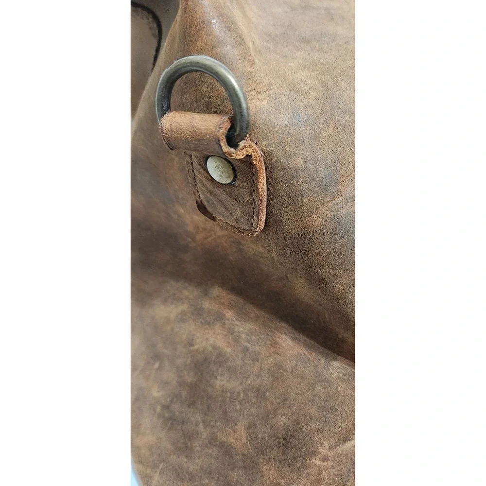 Wine Enthusiast Distressed Brown Leather Duffel Bag Weekend Brass Hardware READ!